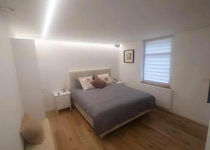 Le Onze Vendégház Namur